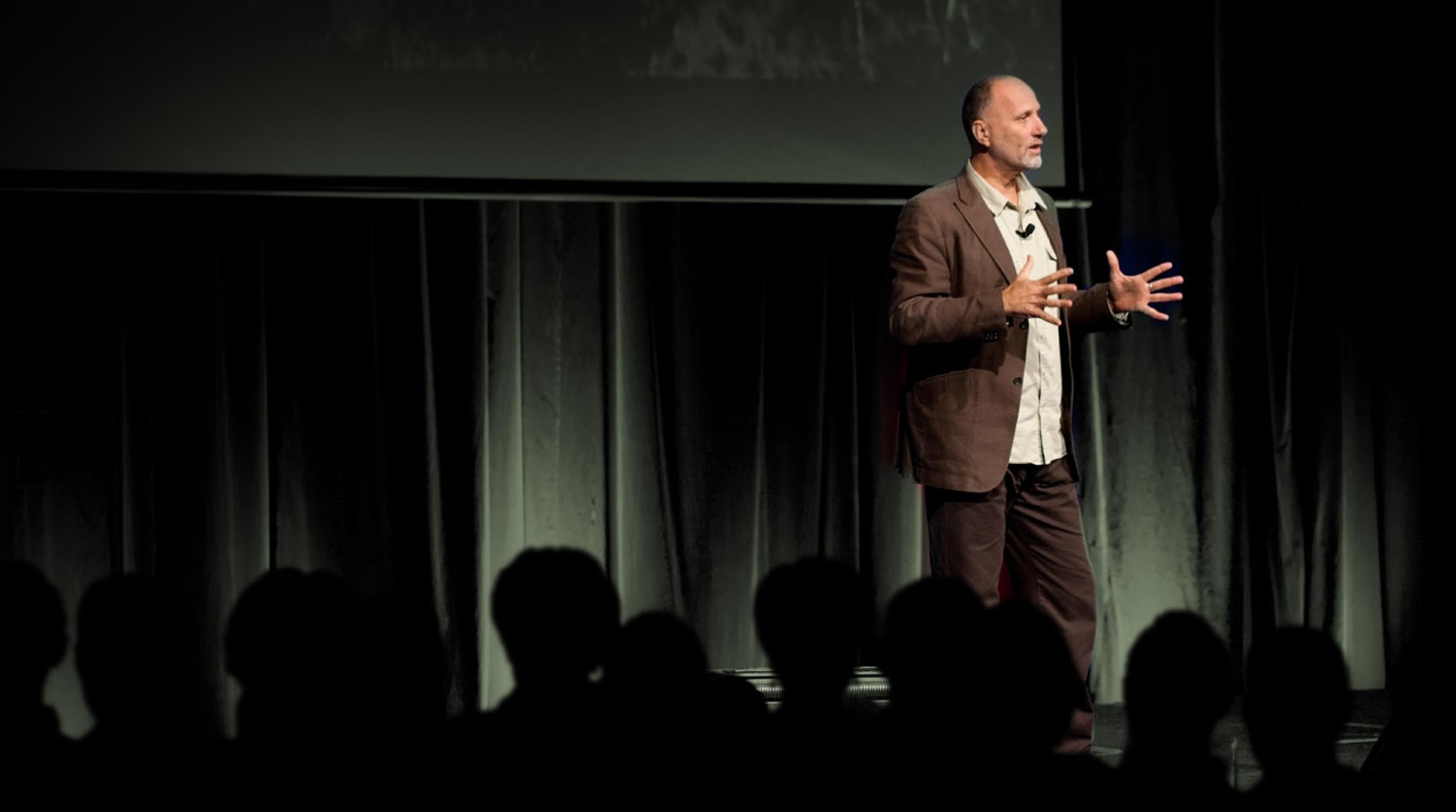 Yossi Ghinsberg keynoting at ASPIRE conference, ICE Krakow, 2017